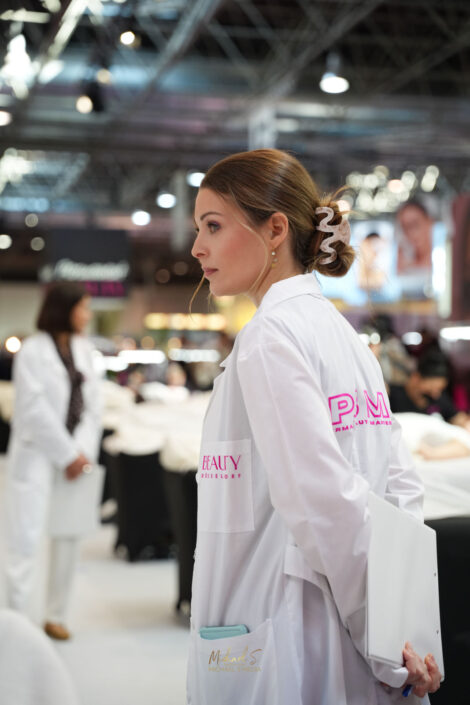 Melanie Miniaci Permanent Beauty Masters Jury Düsseldorf - Hygienejurorin bei der Permanent BEAUTY Masters Championship 2026 in Düsseldorf